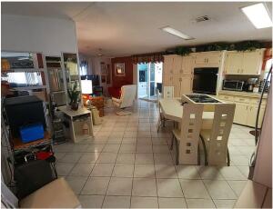 Palm Breezes Club - фото