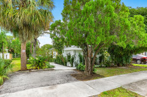 DELRAY TOWN OF - фото