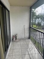 PALM CLUB WEST VILLAGE 1 CONDO - фото