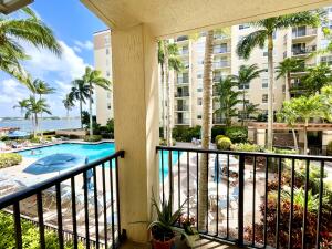 FLAGLER POINTE CONDO