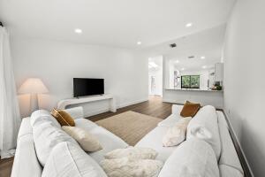 SHEFFIELD WOODS AT WELLINGTON CONDO